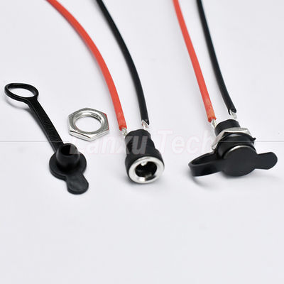 comprar Panel de tornillo impermeable montado en toma de corriente continua 5.5x2.1mm Jack cables de cable online manufacture