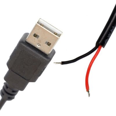 USB 2.0 Un macho para abrir despojado de 2 soldadura enlatada alambre desnudo del extremo del cable de cola de lechón
